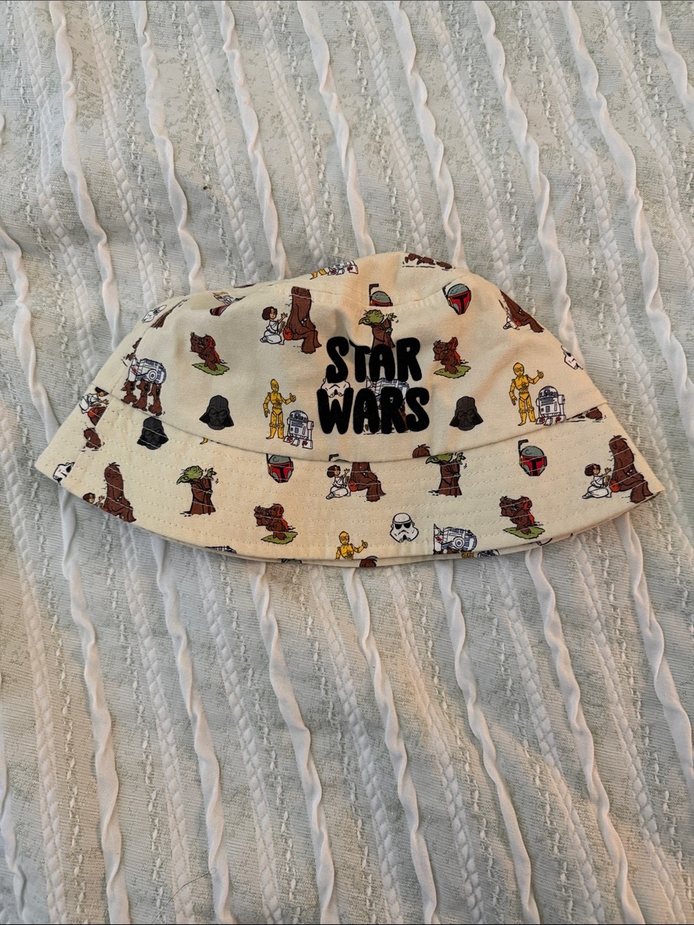 Star Wars Cream Bucket Hat with Multicolor Character Print